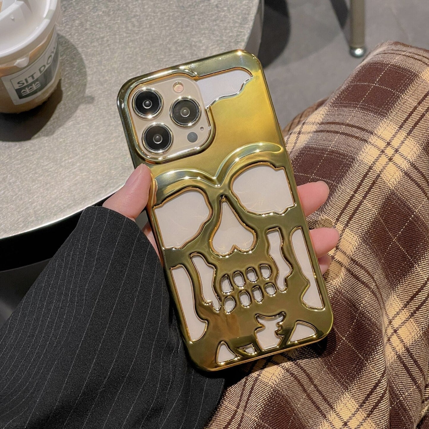 iPhone 14 Pro Hollow Skull Design Case