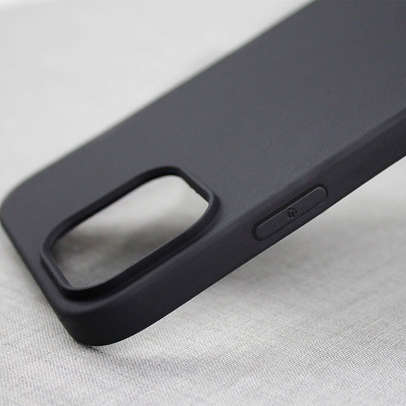 iPhone 13 Series Liquid Silicone Logo Cover